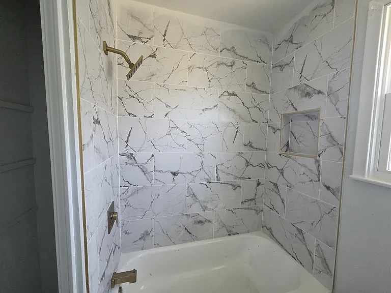 308 Grove St — Photo 3