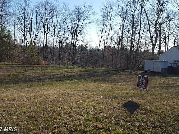 4th image of 161 Bay Pointe Dr