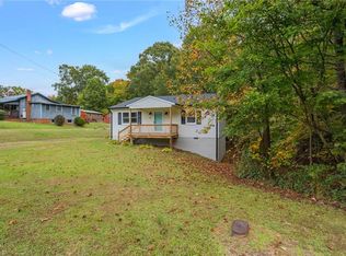 1828 Gold Hill Rd, Asheboro, NC 27203