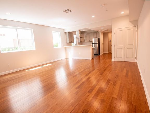 2nd image of 1452 S Bedford St #10