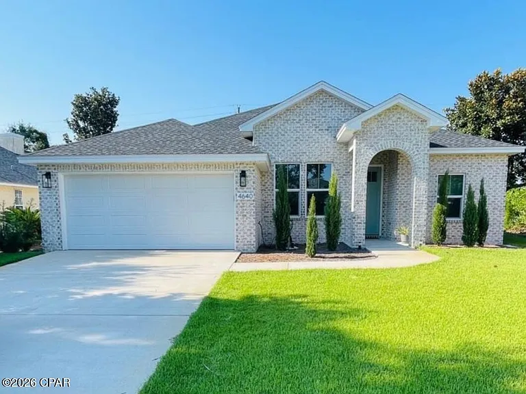 4640 Delwood Park Blvd — Photo 1