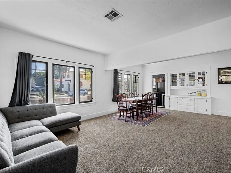 529 E Latham Ave — Photo 5