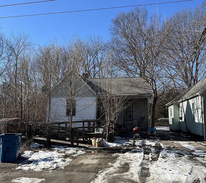 1st image of 1517 S 14th St