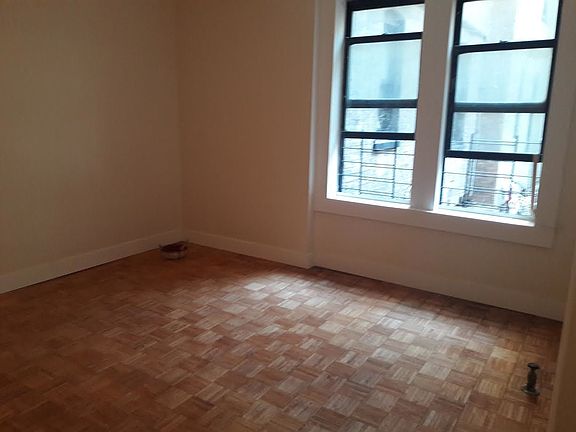 2nd image of 400 E 21st St APT 4B