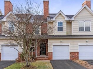 6 Rhodora Ter, Windsor, CT 06095