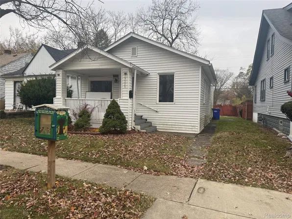 17229 Heyden St, Detroit, MI 48219