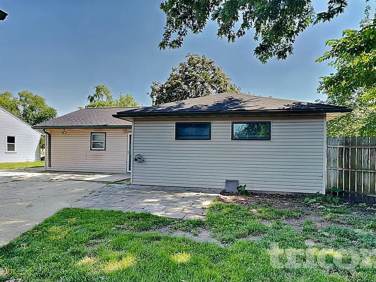 1811 Innercircle Dr — Photo 15