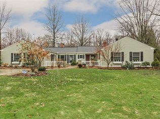 33470 Hiram Trl, Moreland Hills, OH 44022