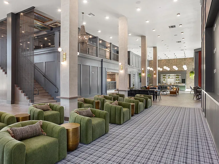 Alta Uptown — Photo 9