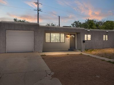 6109 Zimmerman Ave NE, Albuquerque, NM, 87110