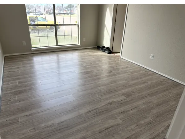 9423 Mayblossom Way, Dallas, TX 75217