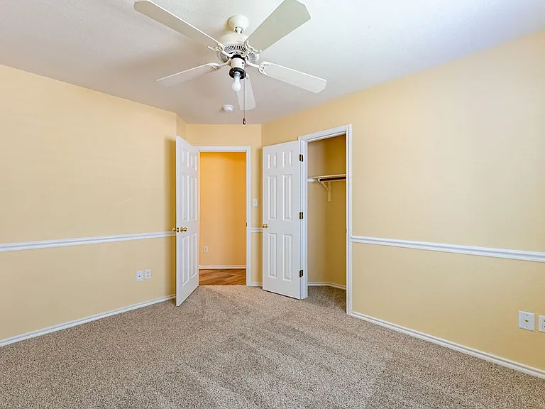 7414 W Magic Mountain Ln — Photo 10