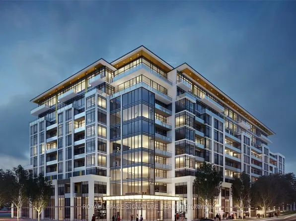 407 Dundas St W #204, Oakville, ON L6M 4M2