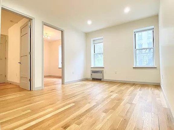 3rd image of 68 W 107th St APT 33