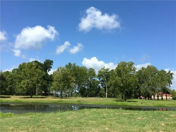 Lucy Belle Dr, Marksville, LA 71351