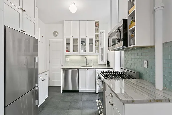 Sold by Compass | media 4