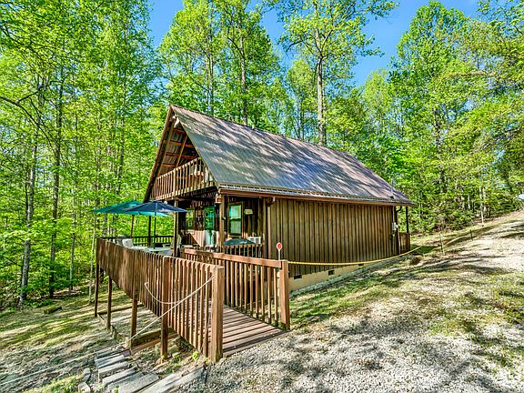 4th image of 241 Whitts Acres Ln