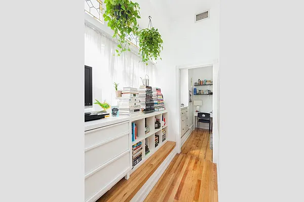 Rented by Stribling | media 18