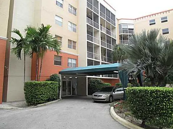 2821 N Miami Beach Blvd #2, North Miami Beach, FL 33160