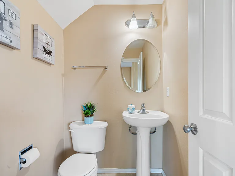 6221 Elizabeth Ave SE — Photo 9
