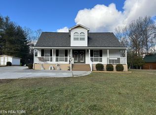 2531 Highland Ln, Crossville, TN 38555