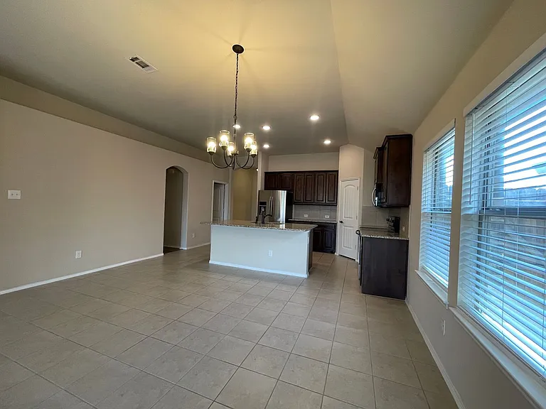 2120 Blakely Ct — Photo 23
