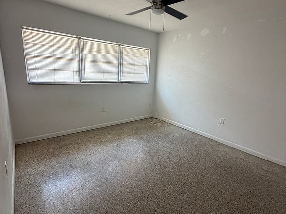 2nd image of 115 SE 8th St #115