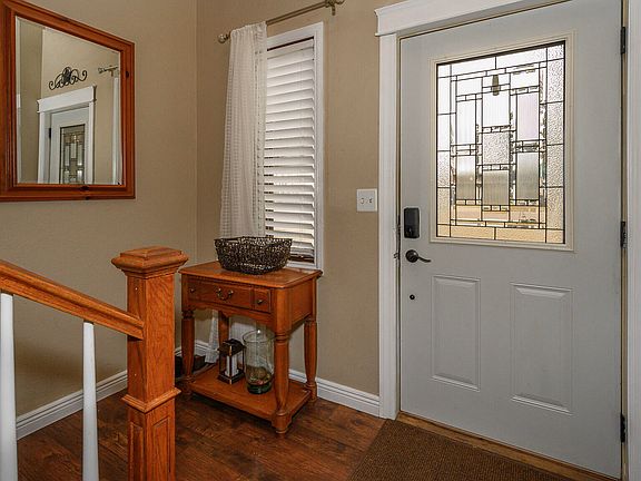 5th image of 818 Mannhaven St #1
