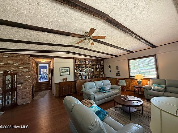 3rd image of 3731 Marsh Road
