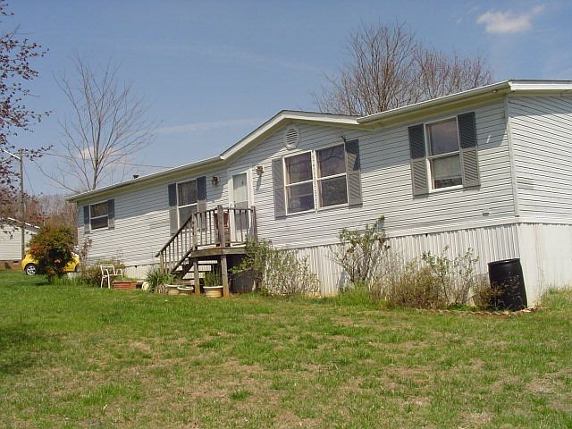 2nd image of 1644 Fruitridge Dr