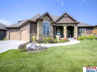 5744 S 239th St, Elkhorn, NE 68022