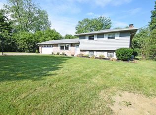 9425 Gina Dr, West Chester, OH 45069