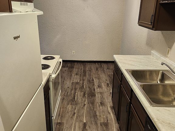 3rd image of 330 2nd Ave S APT 329
