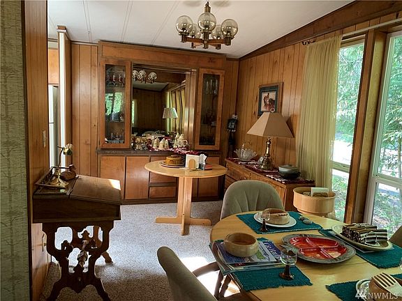 3rd image of 1801 E Timberlake Dr W