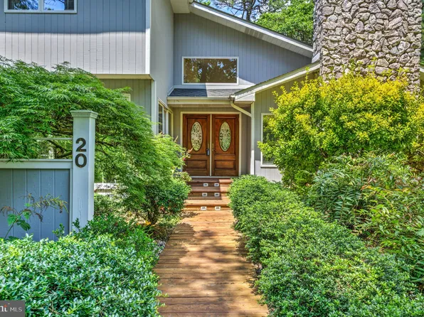 20 Woodbrook Rd, Voorhees, NJ 08043