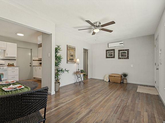 4th image of 1007 LA MANDA BLVD