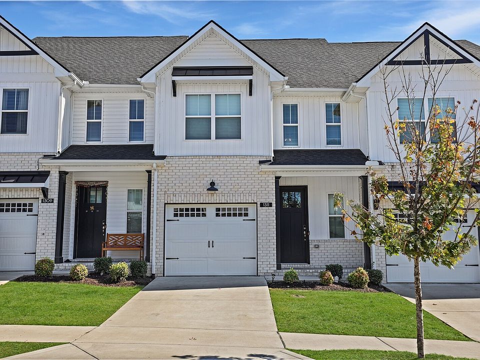 1st image of 1321 Halter Park Dr