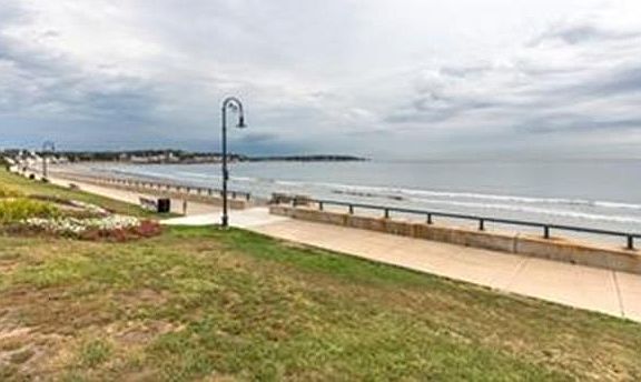 3rd image of 129 Lynn Shore Dr #1