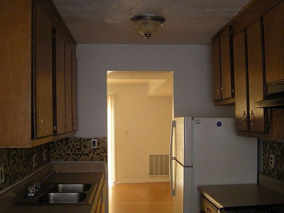 5th image of 12 Sally Ann Pl