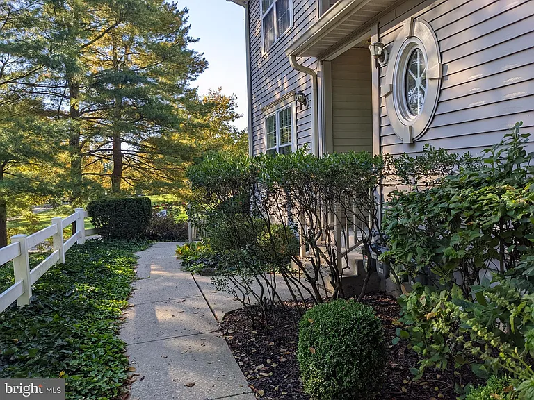 318 Brickhouse Rd — Photo 4