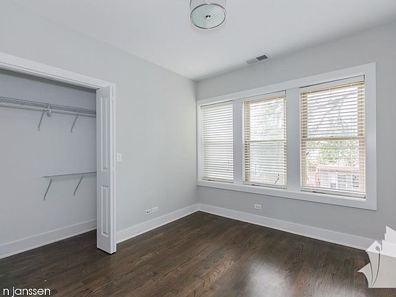 5th image of 3917 N Janssen Ave #1317