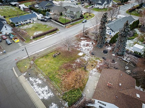 3rd image of 3202 Hargraves Pl