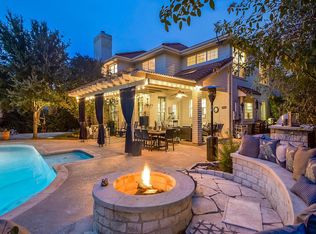 35 Lost Meadow Trl, The Hills, TX 78738