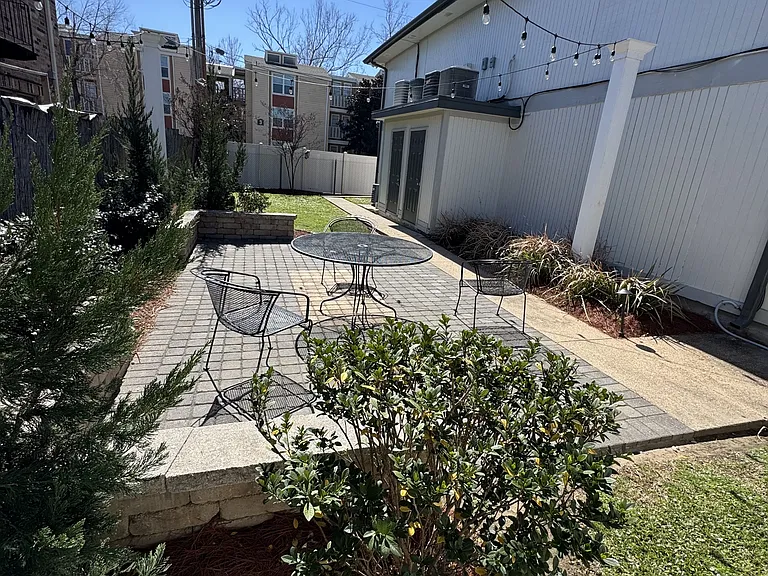 2417 Houma Blvd — Photo 3