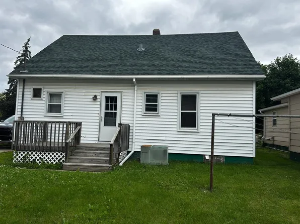 16 N Broadway Ave, New York Mills, MN 56567