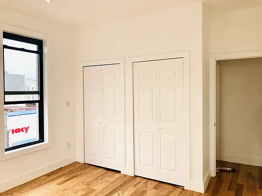 Rented by Reyes & Elsamad Real Estate Group | media 3