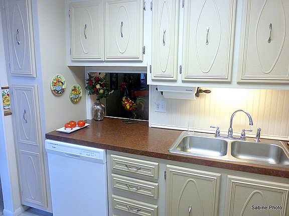 5th image of 2600 NE 1st Ln APT 305