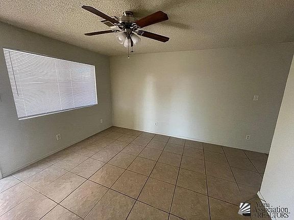 5th image of 3157 W 31st Ln