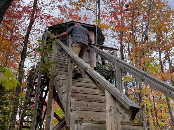 Goldmine Lake Rd, Ishpeming, MI 49849