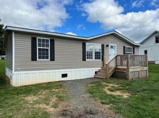 652 Carrollwood Dr, Woodlawn, VA 24381